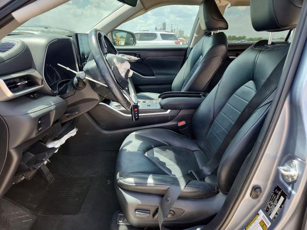 2021 TOYOTA HIGHLANDER