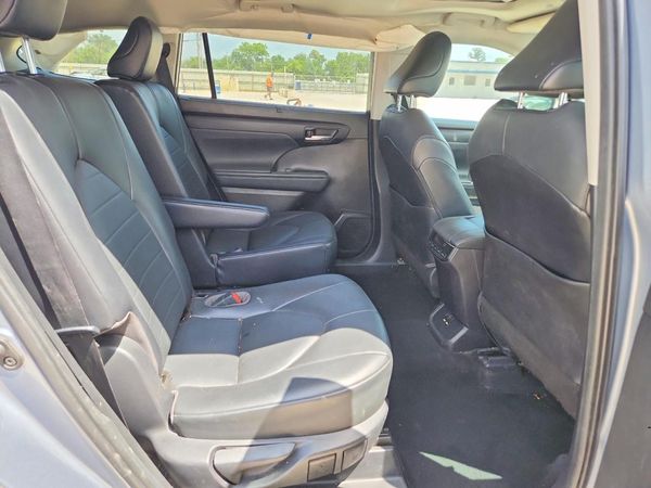 2021 TOYOTA HIGHLANDER