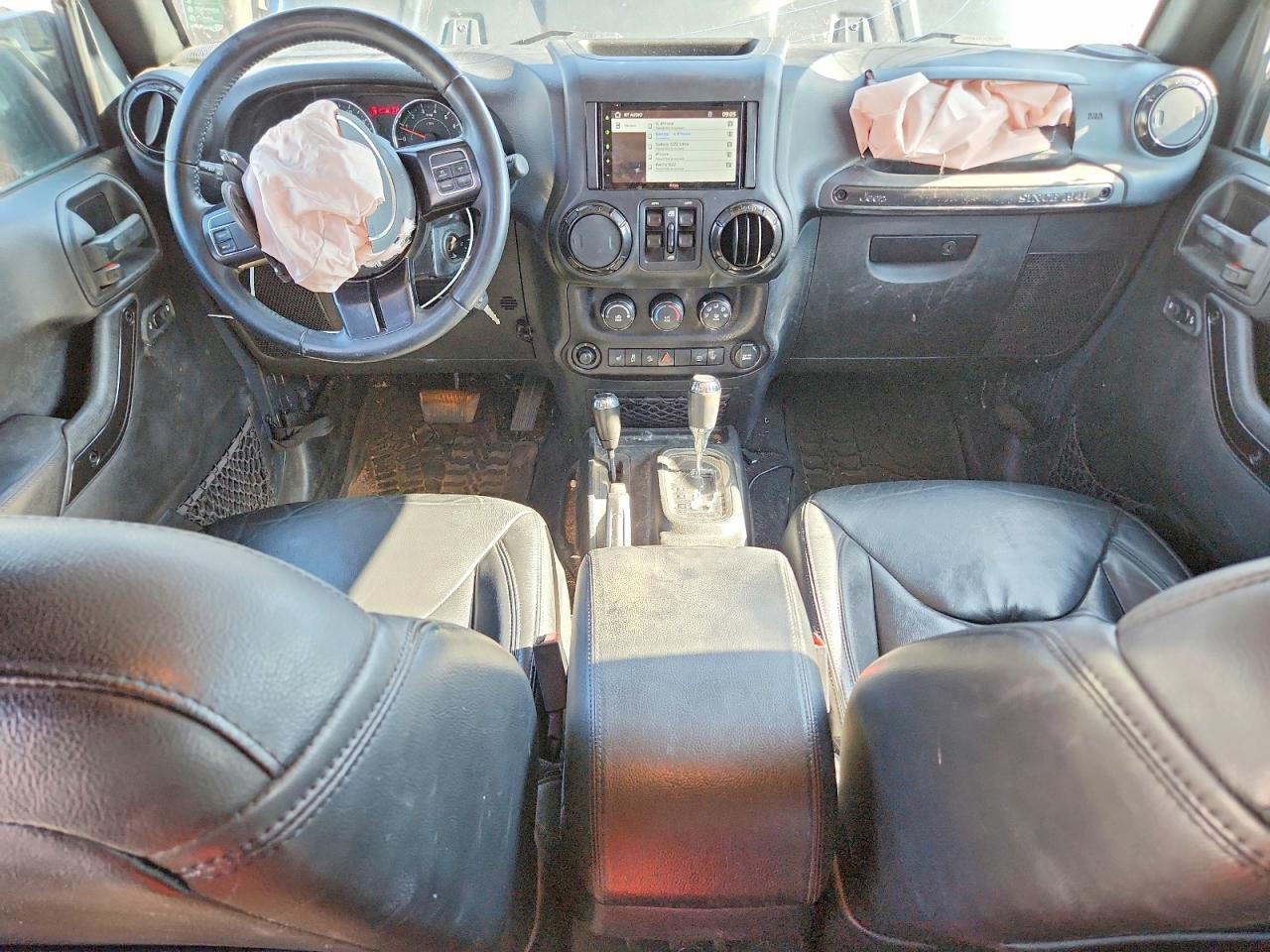 2017 JEEP WRANGLER UNLIMITED SAHARA 4X4