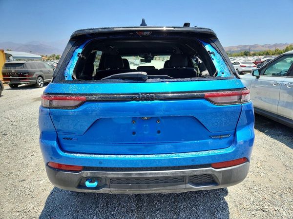 2022 JEEP CHEROKEE Trailhawk 4XE — DIRR