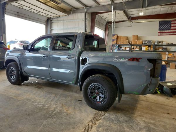 2025 NISSAN FRONTIER