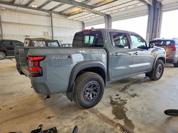 2025 NISSAN FRONTIER