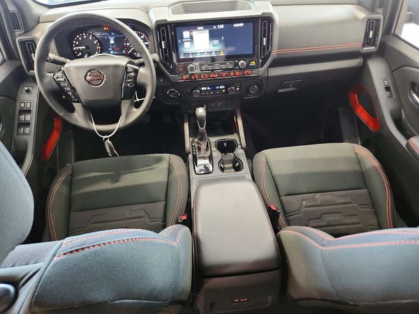 2025 NISSAN FRONTIER