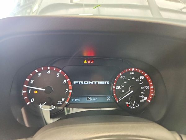 2025 NISSAN FRONTIER