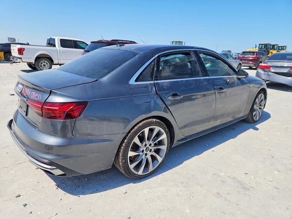 2020 AUDI A4 quattro Premium Plus
