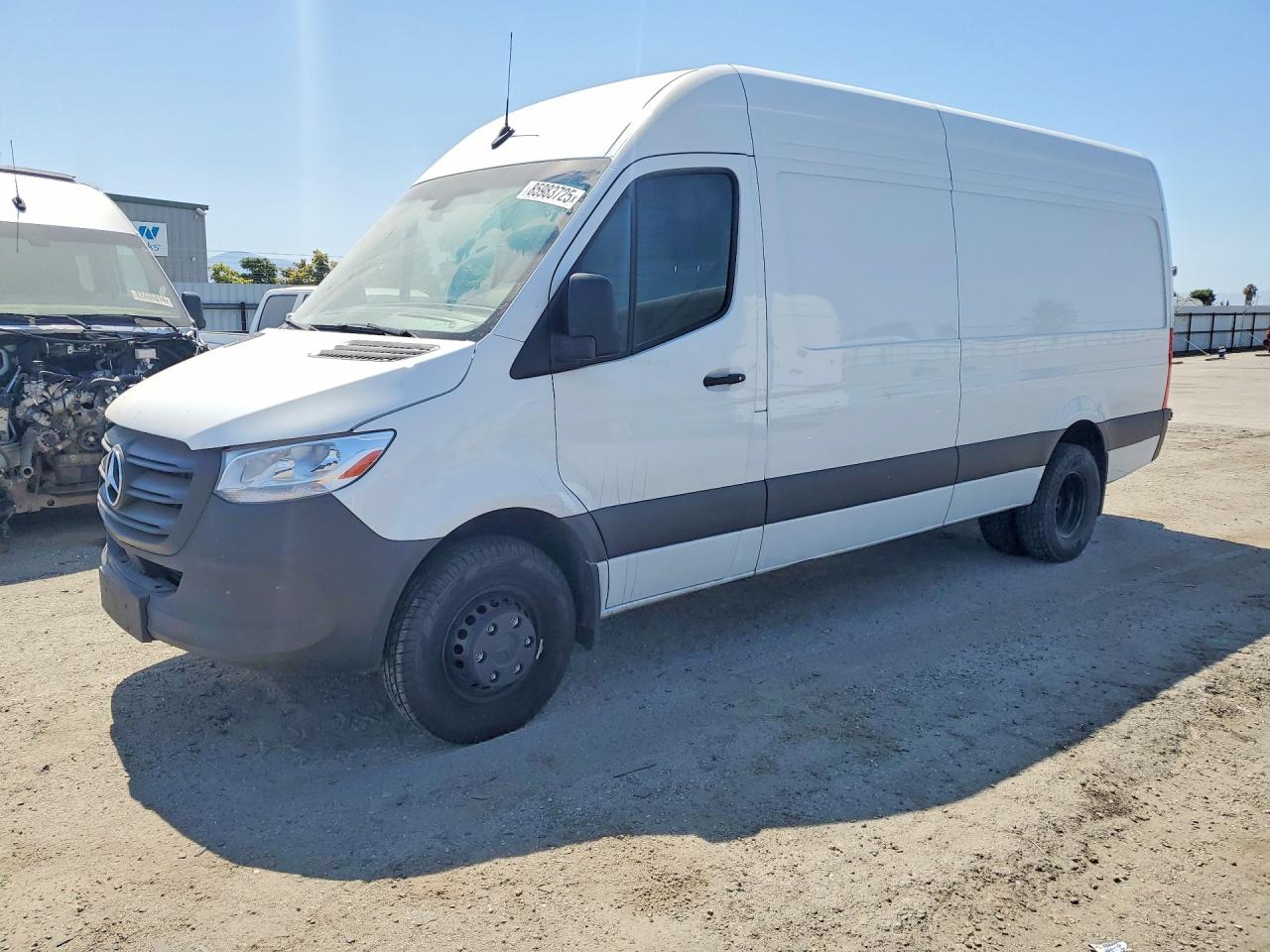 2024 MERCEDES-BENZ SPRINTER 907 (VS30) — Front 3/4