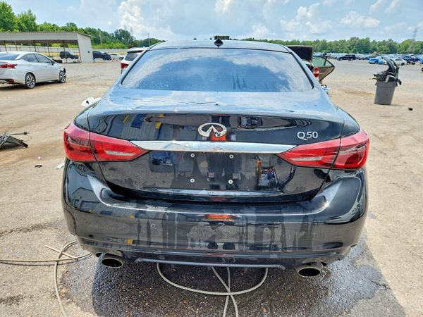 2021 INFINITI Q50 LUXE