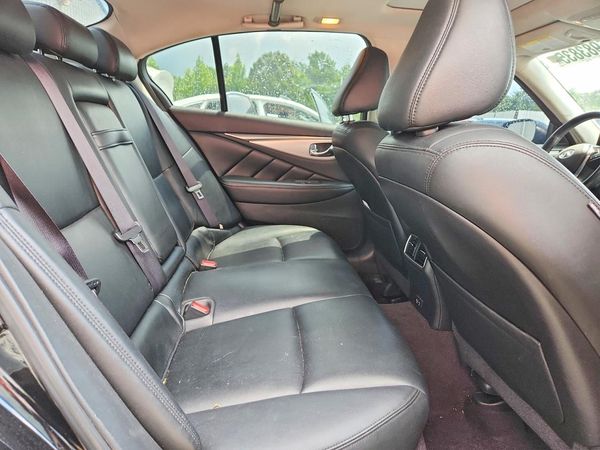 2021 INFINITI Q50 LUXE