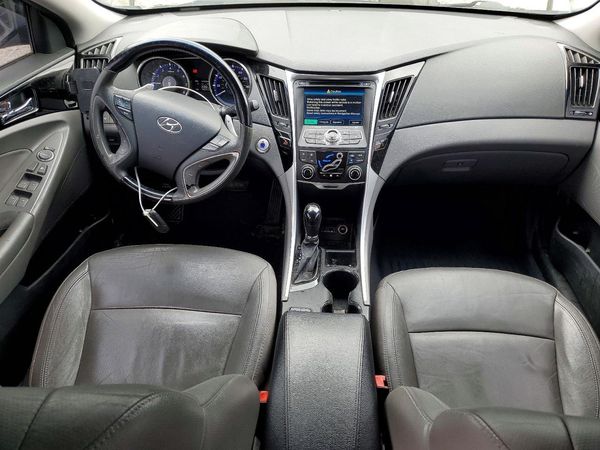 2012 HYUNDAI SONATA Middle level