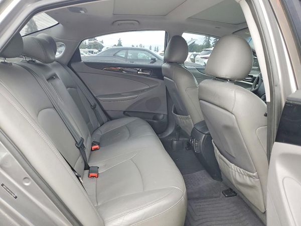 2012 HYUNDAI SONATA Middle level