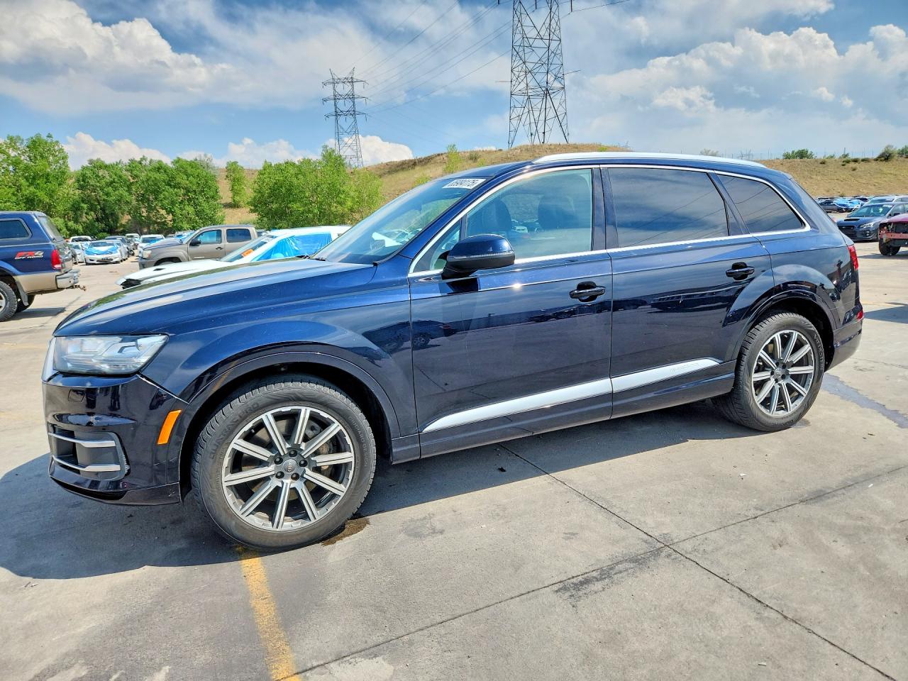 2017 AUDI Q7 quattro Premium Plus