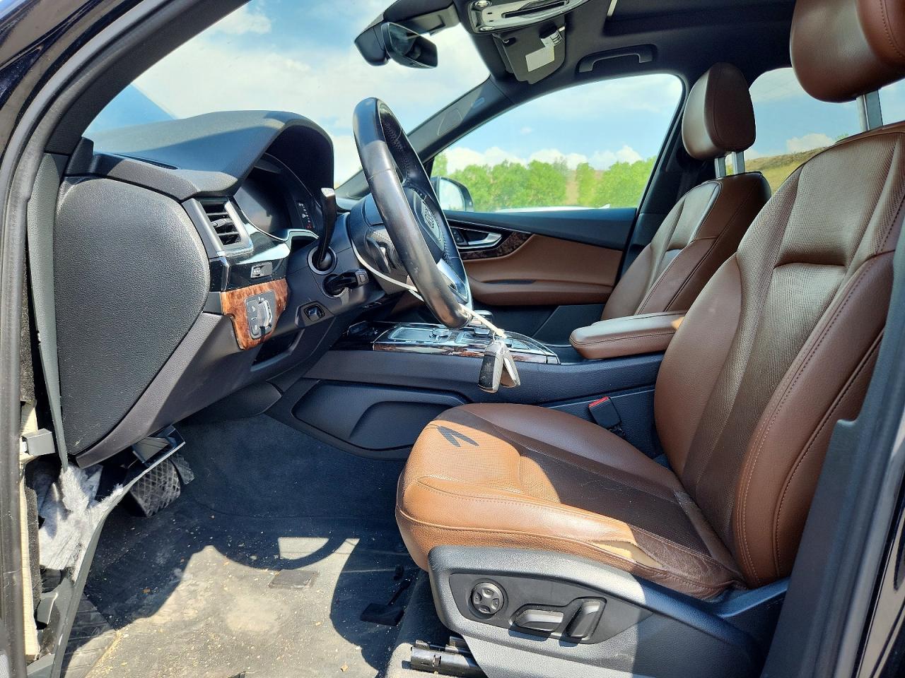 2017 AUDI Q7 quattro Premium Plus