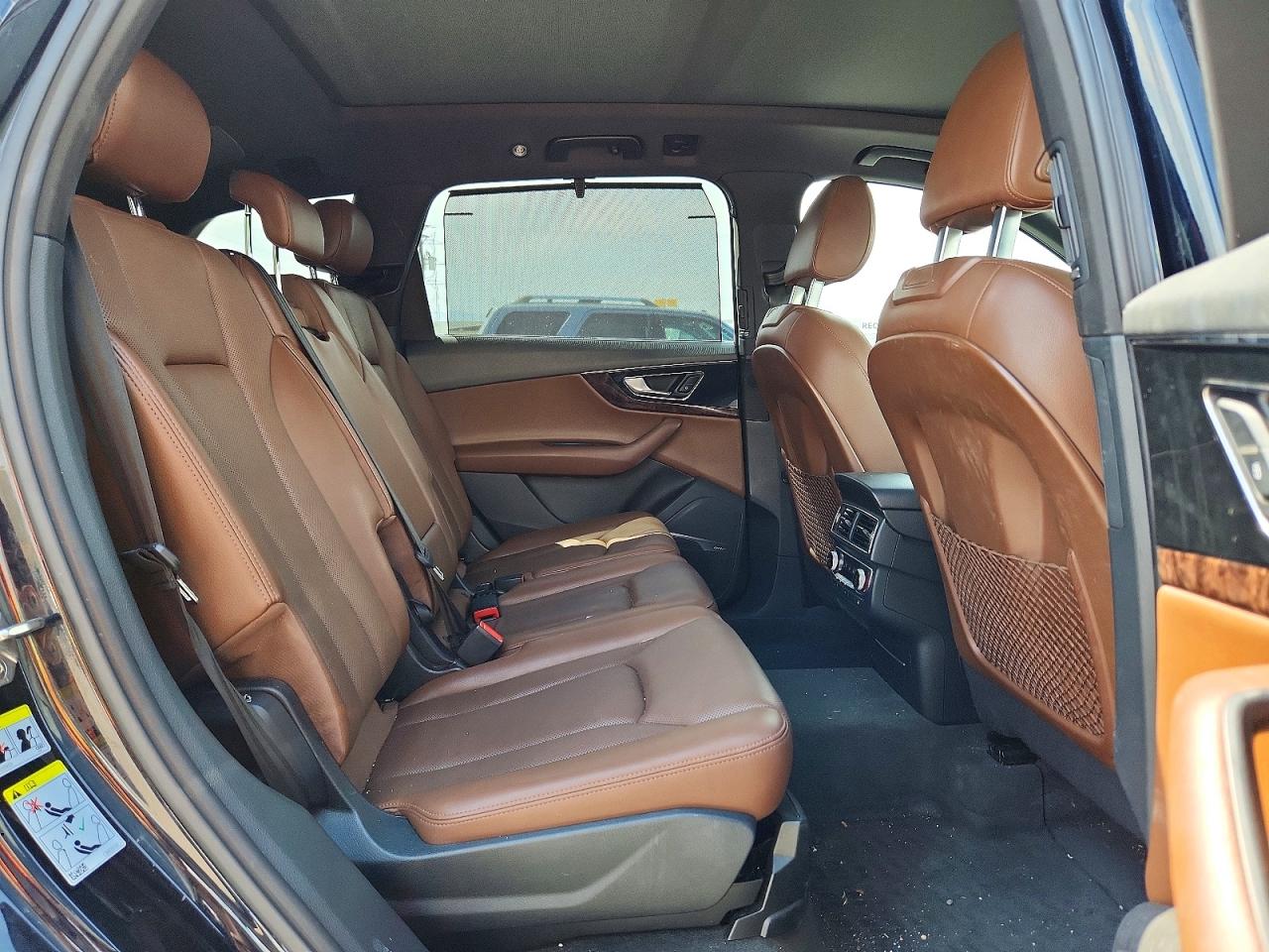 2017 AUDI Q7 quattro Premium Plus