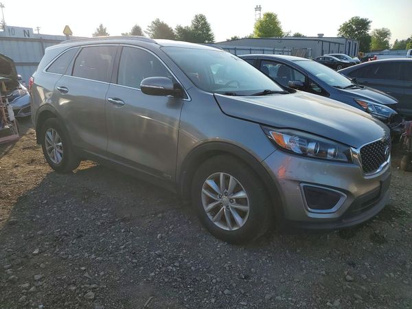 2017 KIA SORENTO L, LX