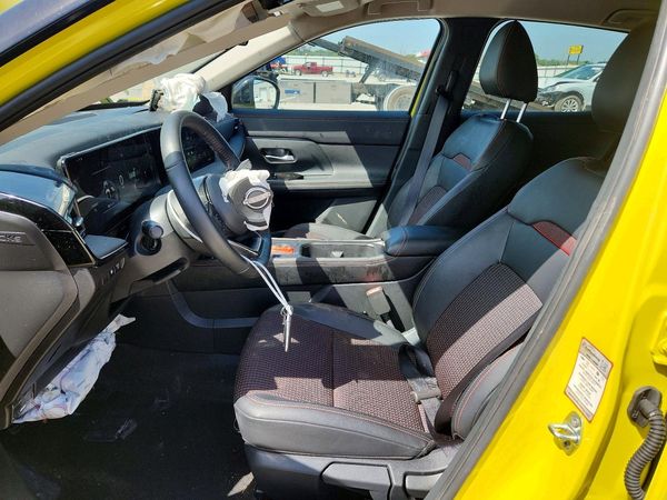 2026 NISSAN KICKS