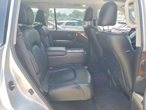 2017 INFINITI QX80