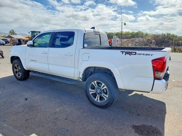2017 TOYOTA TACOMA