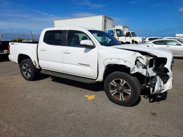 2017 TOYOTA TACOMA