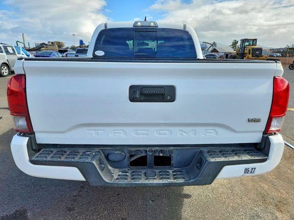 2017 TOYOTA TACOMA