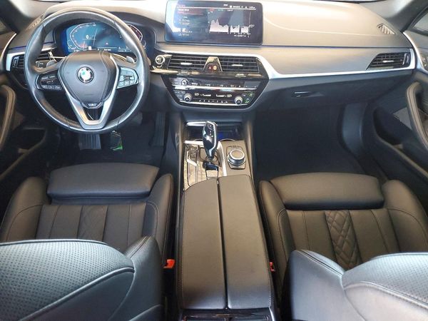 2022 BMW 530 xDrive