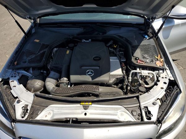 2016 MERCEDES-BENZ C C300