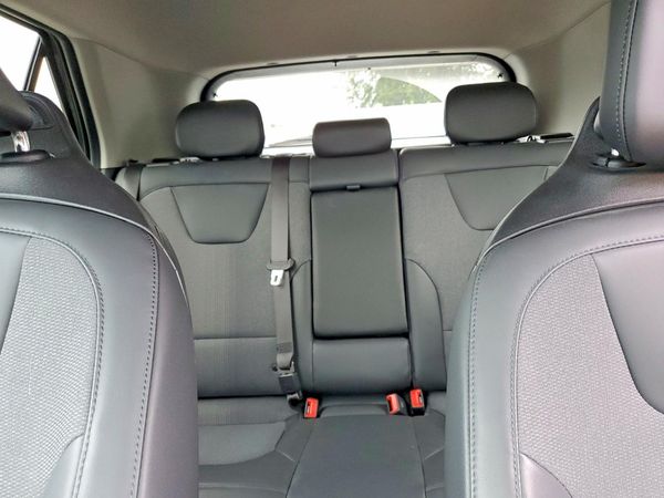 2024 KIA NIRO EX