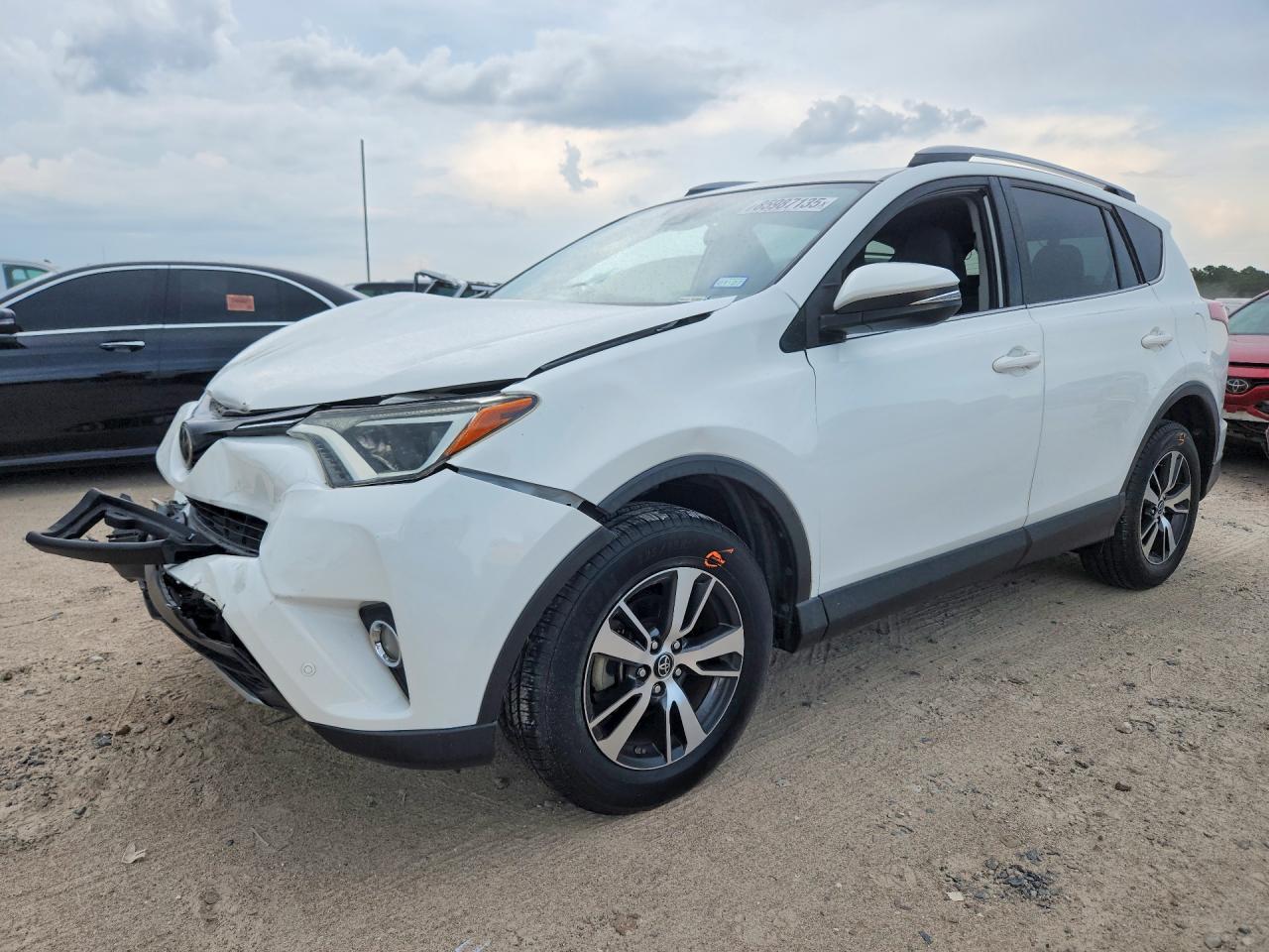2017 TOYOTA RAV4 XLE