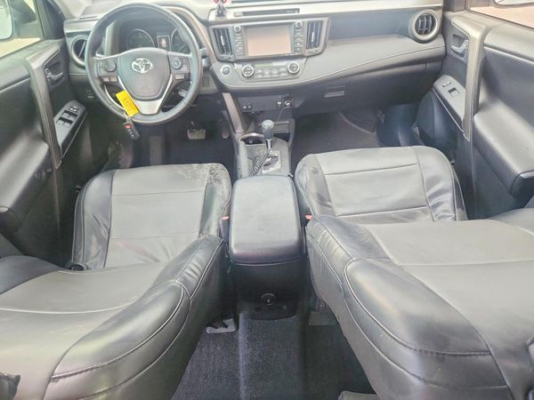 2017 TOYOTA RAV4 XLE
