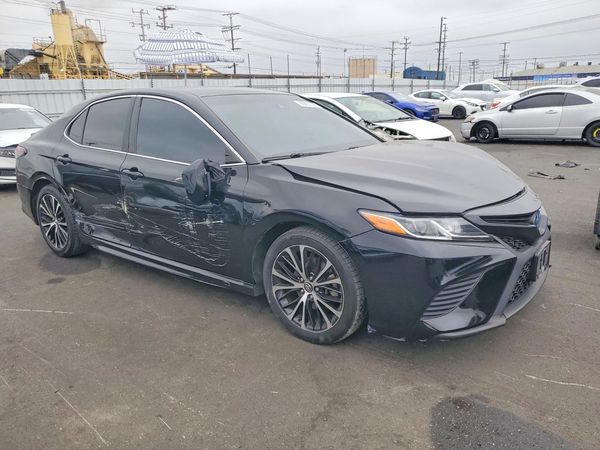 2019 TOYOTA CAMRY SOLA SE/XLE Hybrid — Passenger 3/4