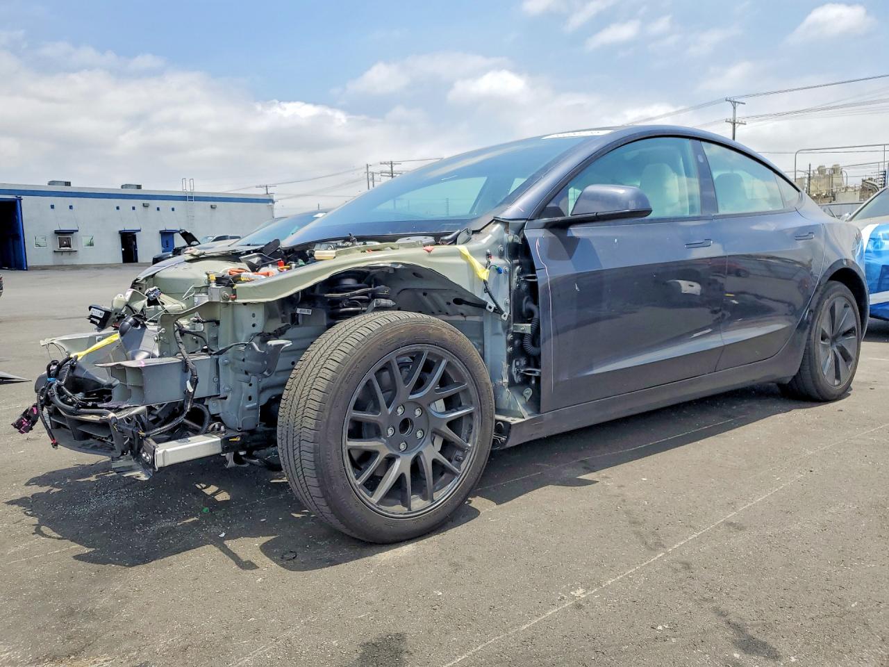 2025 TESLA MODEL 3