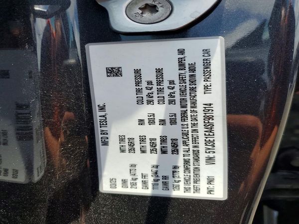 2025 TESLA MODEL 3