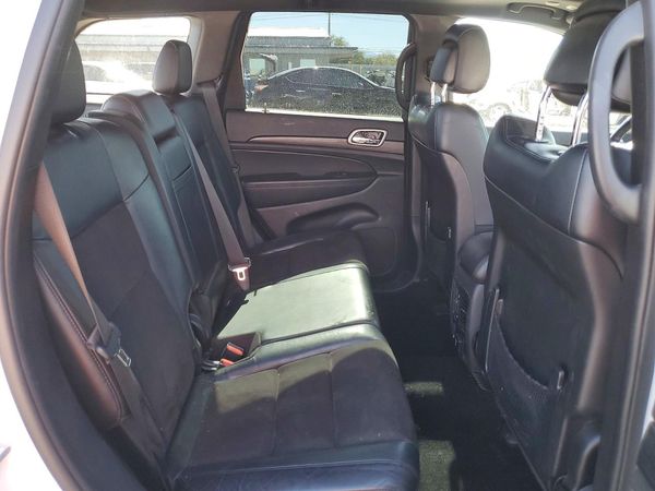 2021 JEEP GRAND CHEROKEE LAREDO 4X2