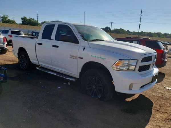 2014 RAM 1500 ST QUAD CAB 4X4