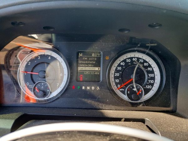 2014 RAM 1500 ST QUAD CAB 4X4