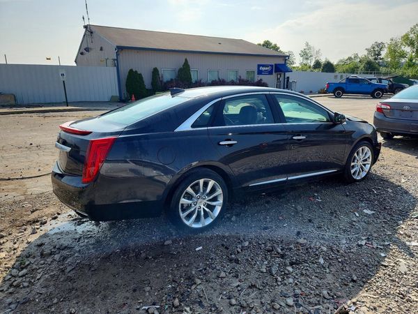 2015 CADILLAC XTS Luxury