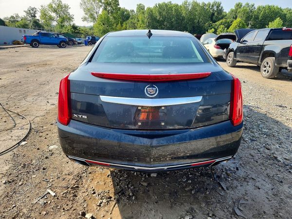 2015 CADILLAC XTS Luxury