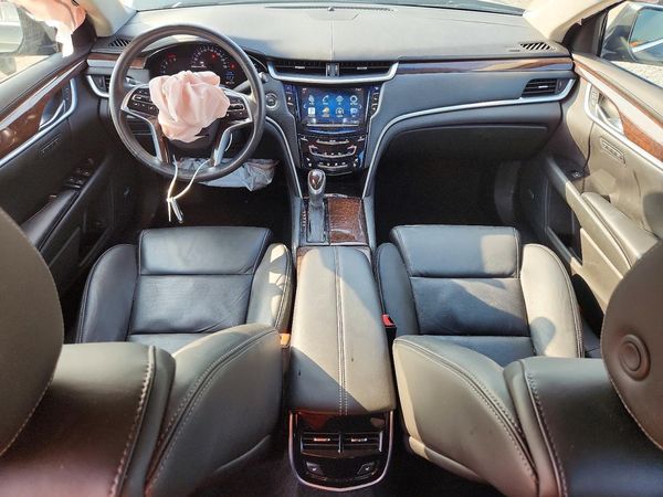 2015 CADILLAC XTS Luxury