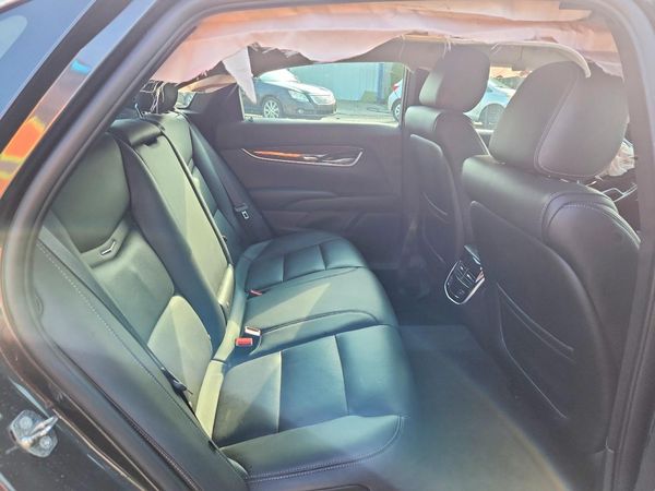 2015 CADILLAC XTS Luxury