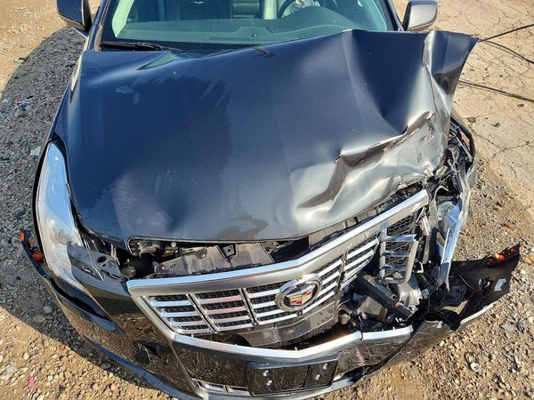 2015 CADILLAC XTS Luxury