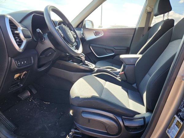 2025 KIA SOUL LX, S