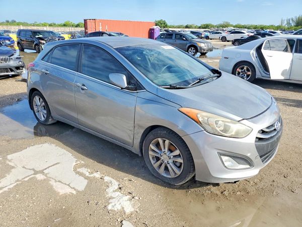 2013 HYUNDAI ELANTRA — Passenger 3/4