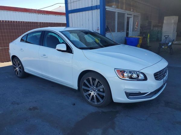 2018 VOLVO S60 Premier