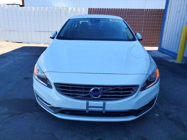 2018 VOLVO S60 Premier