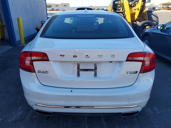2018 VOLVO S60 Premier