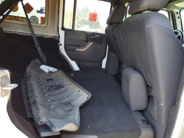 2015 JEEP WRANGLER UNLIMITED SPORT 4X4