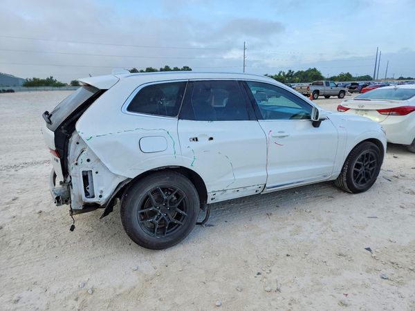 2021 VOLVO XC60 Inscription