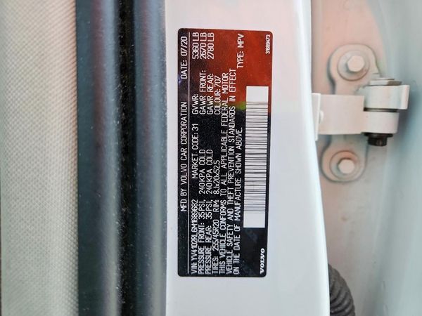 2021 VOLVO XC60 Inscription