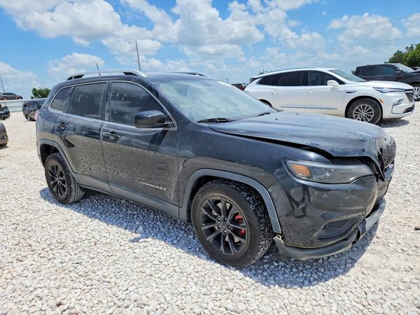 2019 JEEP CHEROKEE LATITUDE FWD