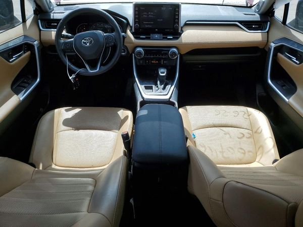 2022 TOYOTA RAV4 Limited