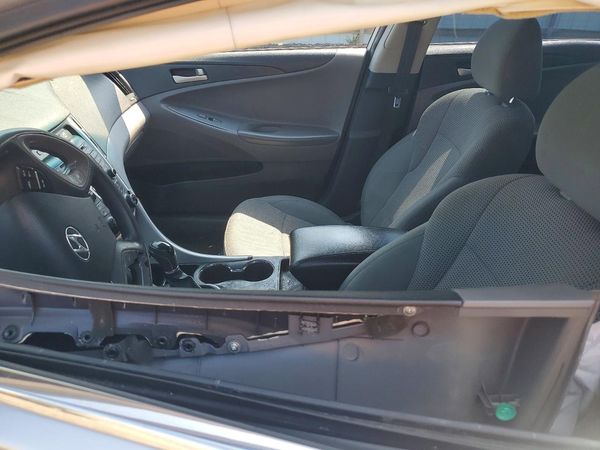 2014 HYUNDAI SONATA GLS/ GLS Popular — DENT
